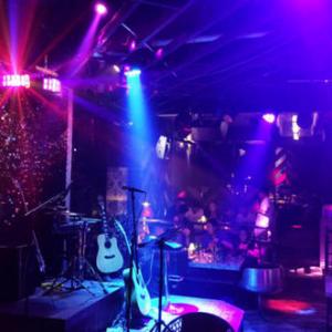  酒吧燈光音響如何設(shè)計才是正確好看的？