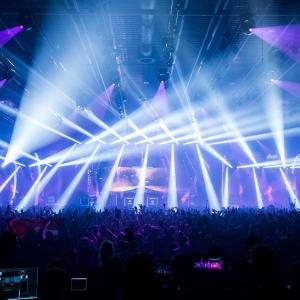 舞臺燈光與音樂